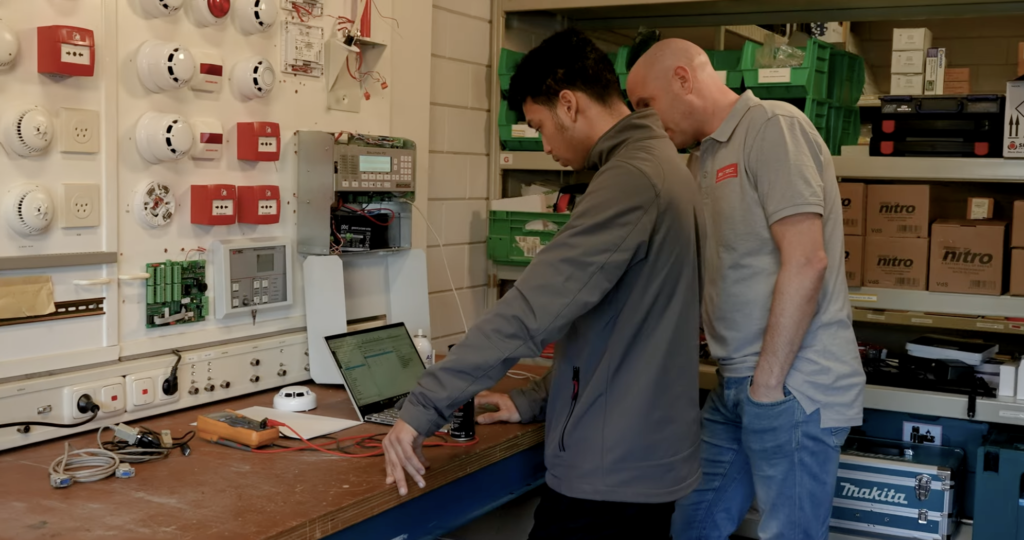 Servicemonteur gezocht